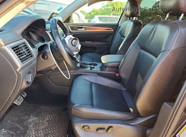 1V2XR2CA2KC577004 2019 VOLKSWAGEN ATLAS Черный 