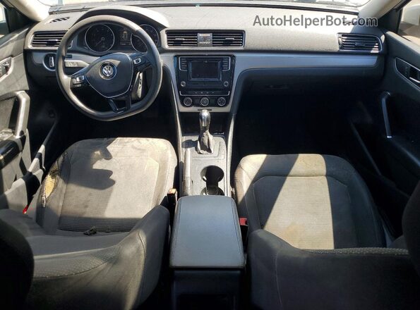 1VWAA7A30JC016604 2018 VOLKSWAGEN PASSAT White წინა პანელის ხედი