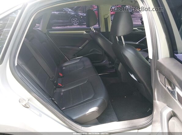 1VWAA7A31JC027093 2018 VOLKSWAGEN PASSAT Silver VIN კოდის სტიკერის ხედი