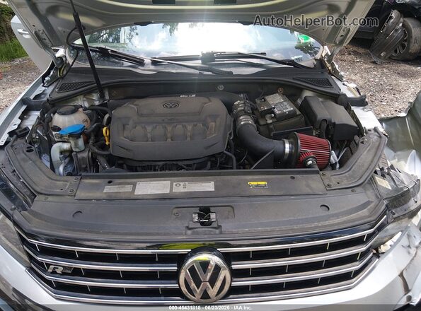 1VWAA7A31JC027093 2018 VOLKSWAGEN PASSAT Silver უკანა ხედი