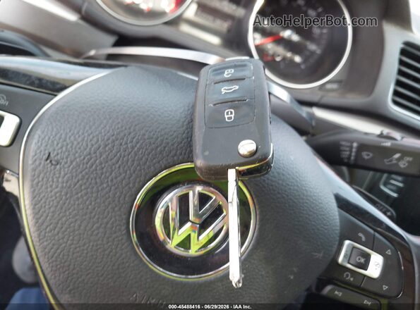 1VWAA7A34JC005914 2018 VOLKSWAGEN PASSAT Red წინა პანელის ხედი