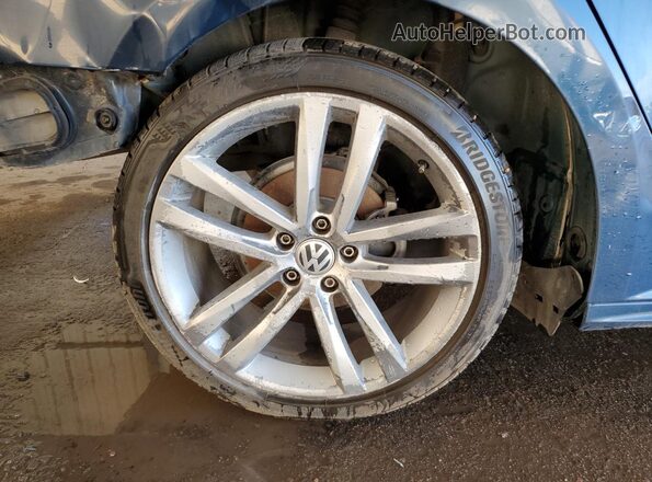 1VWAA7A38JC006645 2018 VOLKSWAGEN PASSAT Blue 