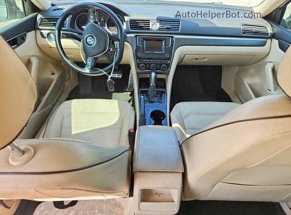 1VWAS7A35GC038636 2016 VOLKSWAGEN PASSAT White Առջևի վահանակի տեսք