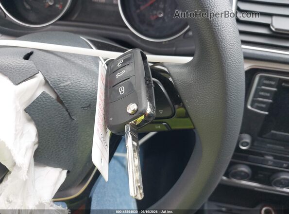 1VWAS7A38GC027727 2016 VOLKSWAGEN PASSAT Silver Առջևի վահանակի տեսք