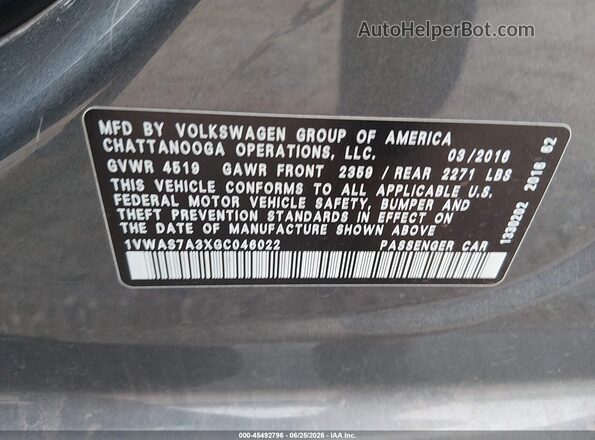 1VWAS7A3XGC046022 2016 VOLKSWAGEN PASSAT Gray Widok komory silnika