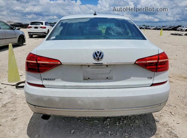 1VWAT7A30GC038346 2016 VOLKSWAGEN PASSAT Белый Вид сзади