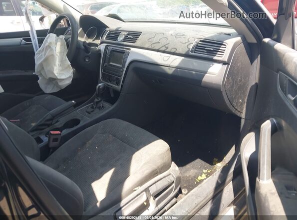 1VWAT7A31HC050622 2017 VOLKSWAGEN PASSAT Black Vista interior delantera