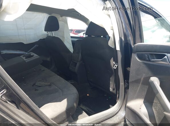 1VWAT7A31HC050622 2017 VOLKSWAGEN PASSAT Black Vista de la etiqueta del VIN