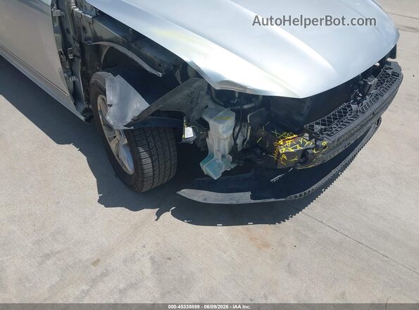 1VWAT7A32HC056171 2017 VOLKSWAGEN PASSAT Silver Vista frontal