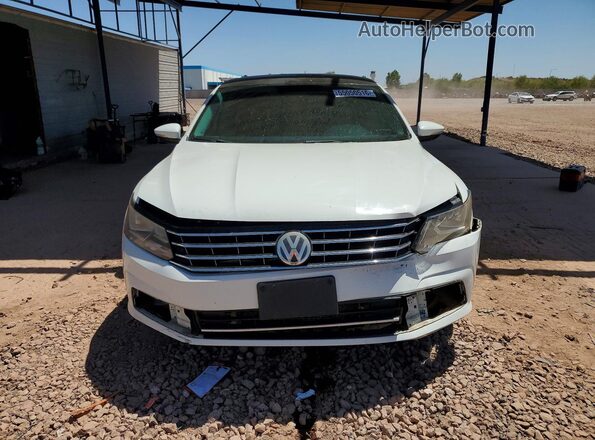 1VWAT7A32HC057045 2017 VOLKSWAGEN PASSAT White Vista frontal