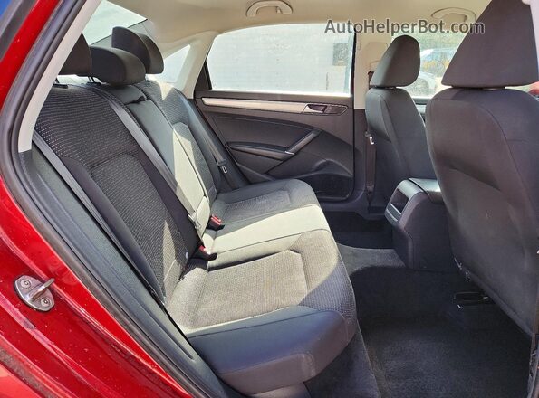 1VWAT7A33GC019452 2016 VOLKSWAGEN PASSAT Red Vista de los asientos traseros