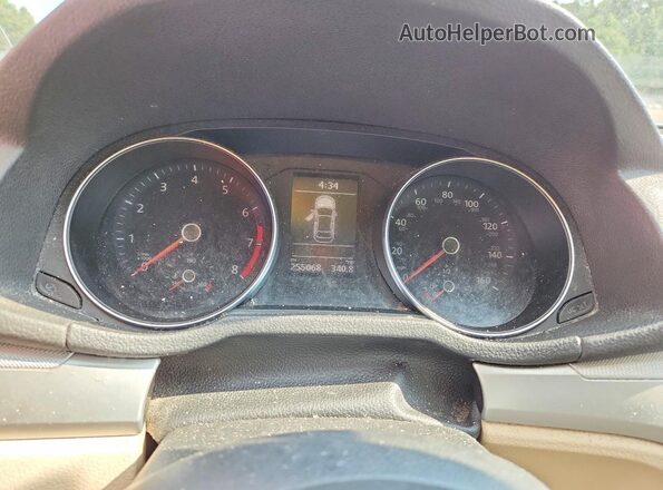 1VWAT7A34HC009613 2017 VOLKSWAGEN PASSAT Белый 
