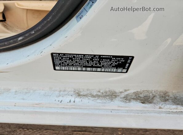 1VWAT7A34HC009613 2017 VOLKSWAGEN PASSAT Белый 