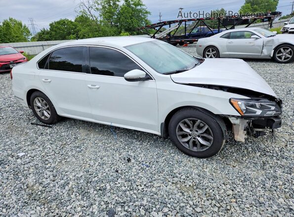 1VWAT7A34HC052896 2017 VOLKSWAGEN PASSAT Белый 