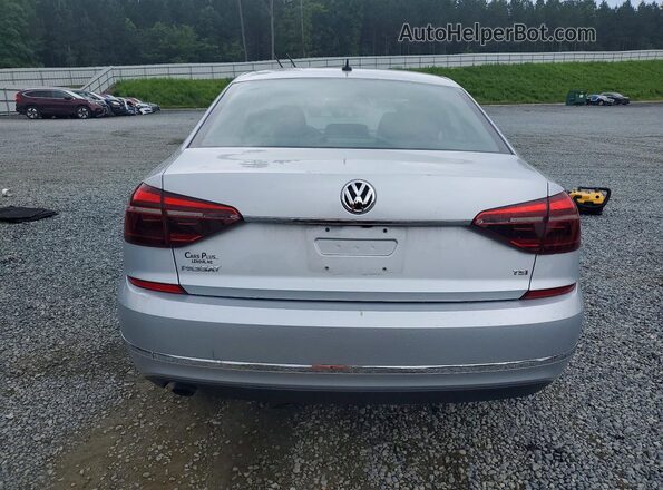1VWAT7A34HC058567 2017 VOLKSWAGEN PASSAT Silver Вид ззаду