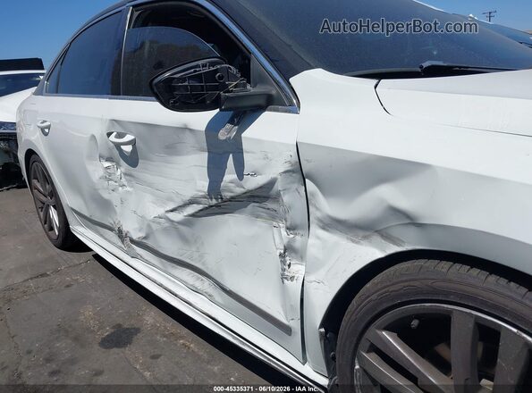 1VWAT7A35GC059452 2016 VOLKSWAGEN PASSAT White Front view