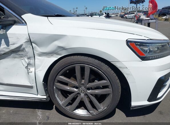 1VWAT7A35GC059452 2016 VOLKSWAGEN PASSAT White 360 interior view