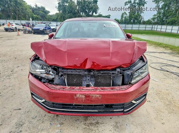 1VWAT7A37GC062871 2016 VOLKSWAGEN PASSAT Red Widok z przodu