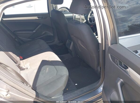 1VWAT7A38GC060854 2016 VOLKSWAGEN PASSAT Gray Widok naklejki z numerem VIN