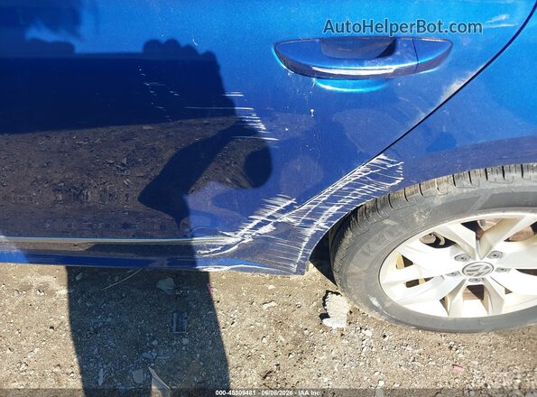 1VWAT7A38HC014989 2017 VOLKSWAGEN PASSAT Blue Front view