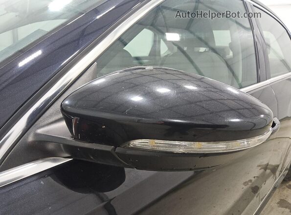 1VWAT7A39HC083075 2017 VOLKSWAGEN PASSAT Black 