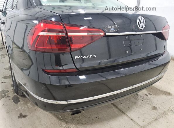1VWAT7A39HC083075 2017 VOLKSWAGEN PASSAT Black 