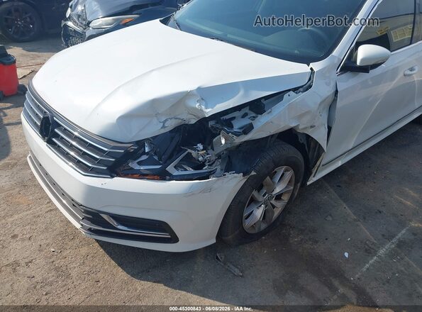 1VWAT7A3XGC033865 2016 VOLKSWAGEN PASSAT White Vista frontal
