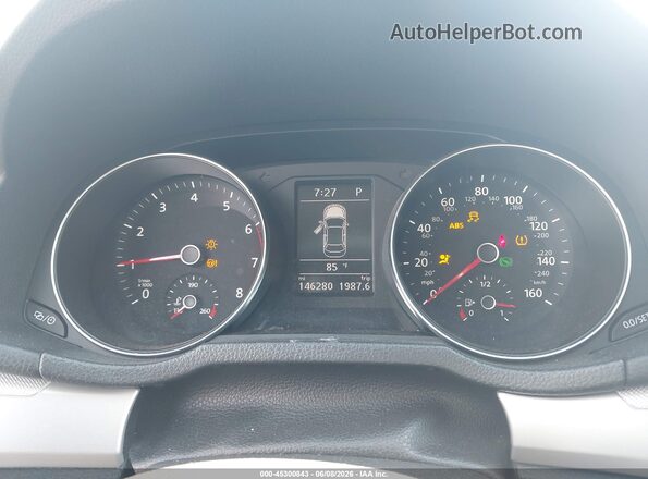 1VWAT7A3XGC033865 2016 VOLKSWAGEN PASSAT White Vista de los asientos traseros