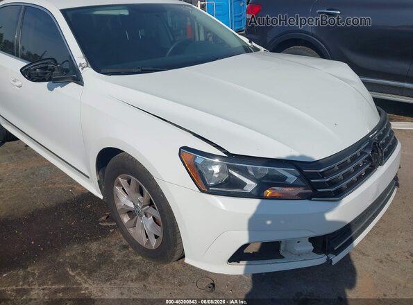 1VWAT7A3XGC033865 2016 VOLKSWAGEN PASSAT White 