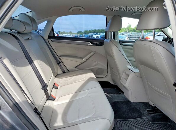 1VWAT7A3XGC037592 2016 VOLKSWAGEN PASSAT Gray Вид задніх сидінь