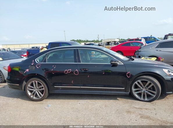 1VWAT7A3XGC045997 2016 VOLKSWAGEN PASSAT Black Widok wnętrza z tyłu
