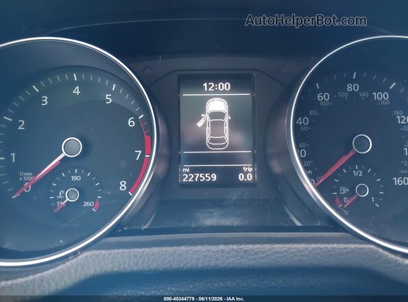 1VWAT7A3XHC002407 2017 VOLKSWAGEN PASSAT Серый 