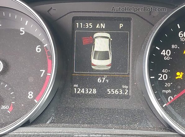 1VWBA7A30JC019152 2018 VOLKSWAGEN PASSAT Red Widok tylnych siedzeń