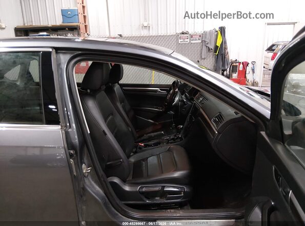 1VWBA7A31JC014431 2018 VOLKSWAGEN PASSAT Gray Вид салону спереду