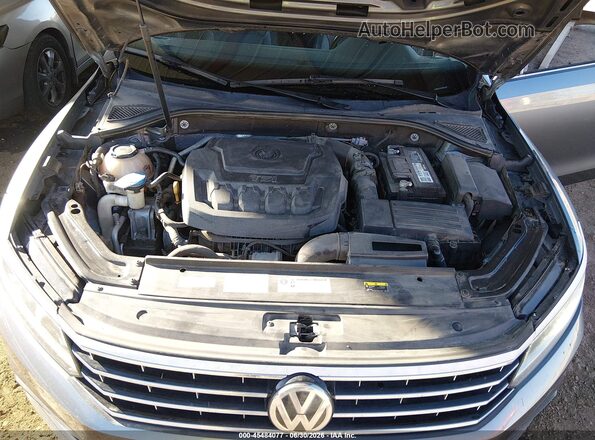 1VWBA7A31JC024148 2018 VOLKSWAGEN PASSAT Серый Вид сзади