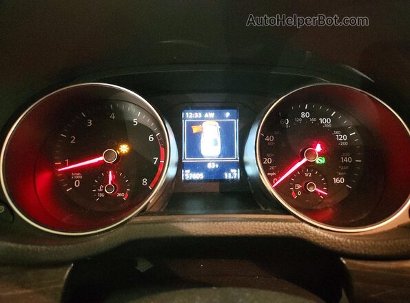 1VWBA7A34JC047231 2018 VOLKSWAGEN PASSAT Silver ხელსაწყოთა პანელის ხედი