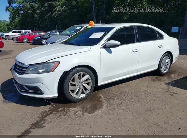 1VWBA7A35JC002959 2018 VOLKSWAGEN PASSAT White Przód lewy