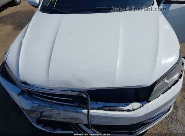 1VWBA7A35JC002959 2018 VOLKSWAGEN PASSAT White Widok z tyłu