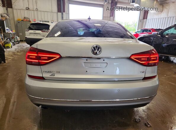 1VWBA7A35JC040319 2018 VOLKSWAGEN PASSAT Silver უკანა ხედი