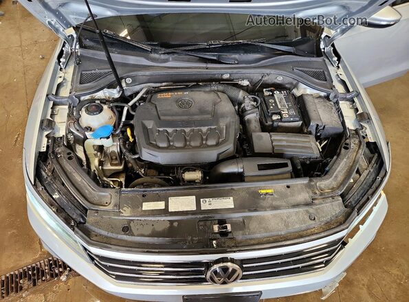 1VWBA7A35JC040319 2018 VOLKSWAGEN PASSAT Silver უკანა სალონის ხედი