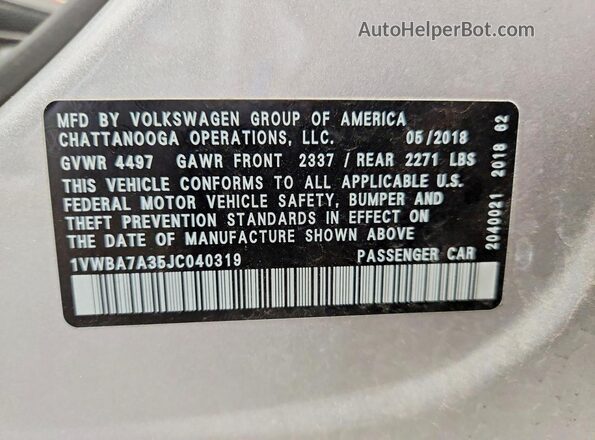 1VWBA7A35JC040319 2018 VOLKSWAGEN PASSAT Silver ძრავის განყოფილების ხედი