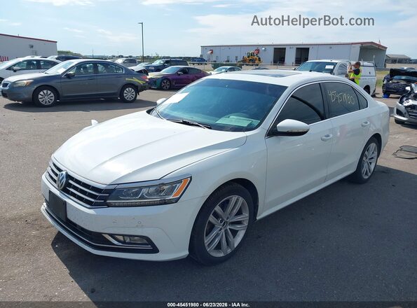 1VWBA7A36JC007894 2018 VOLKSWAGEN PASSAT White Vista tres cuartos delantera izquierda