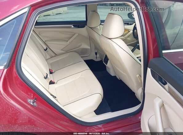 1VWBS7A38GC045519 2016 VOLKSWAGEN PASSAT Red 