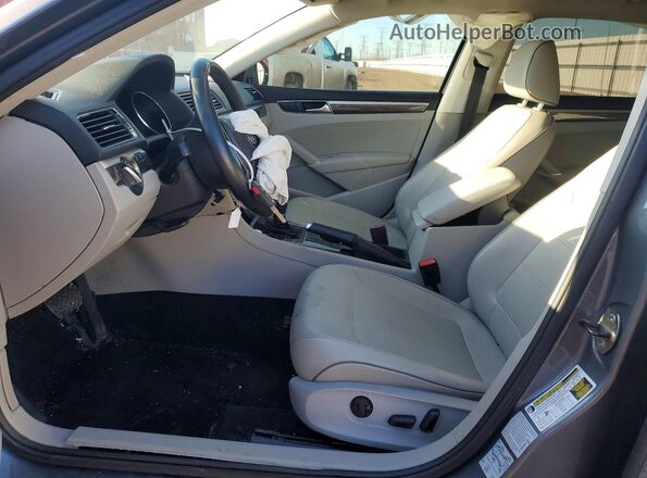 1VWBT7A32HC026303 2017 VOLKSWAGEN PASSAT Gray Vista interior delantera
