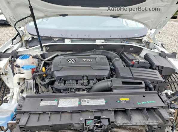 1VWBT7A33HC024172 2017 VOLKSWAGEN PASSAT Белый Вид задней части салона