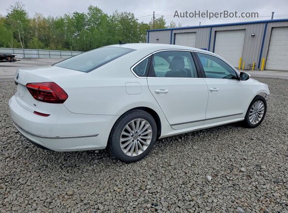1VWBT7A33HC024172 2017 VOLKSWAGEN PASSAT Белый Задняя правая четверть