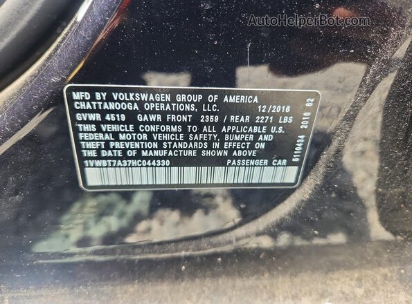 1VWBT7A37HC044330 2017 VOLKSWAGEN PASSAT Black 