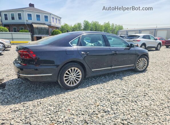 1VWBT7A37HC044330 2017 VOLKSWAGEN PASSAT Black 