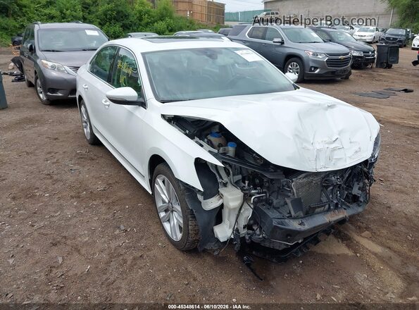 1VWCM7A36GC015675 2016 VOLKSWAGEN PASSAT White Դիմացի տեսք