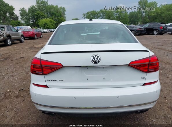 1VWCM7A36GC015675 2016 VOLKSWAGEN PASSAT White 